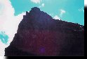 La parete est, la cresta nord-est
e gli sfasciumi del Mont Avic
(17165 bytes)