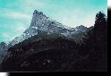 Il Mont Avic con la sagoma più
elegante e con i suoi versanti
sud (a sinistra) e nord (a destra)
(24163 bytes)